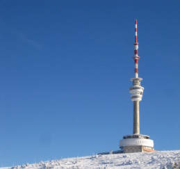 Pradziad Wysoki widok na wieżę zimą